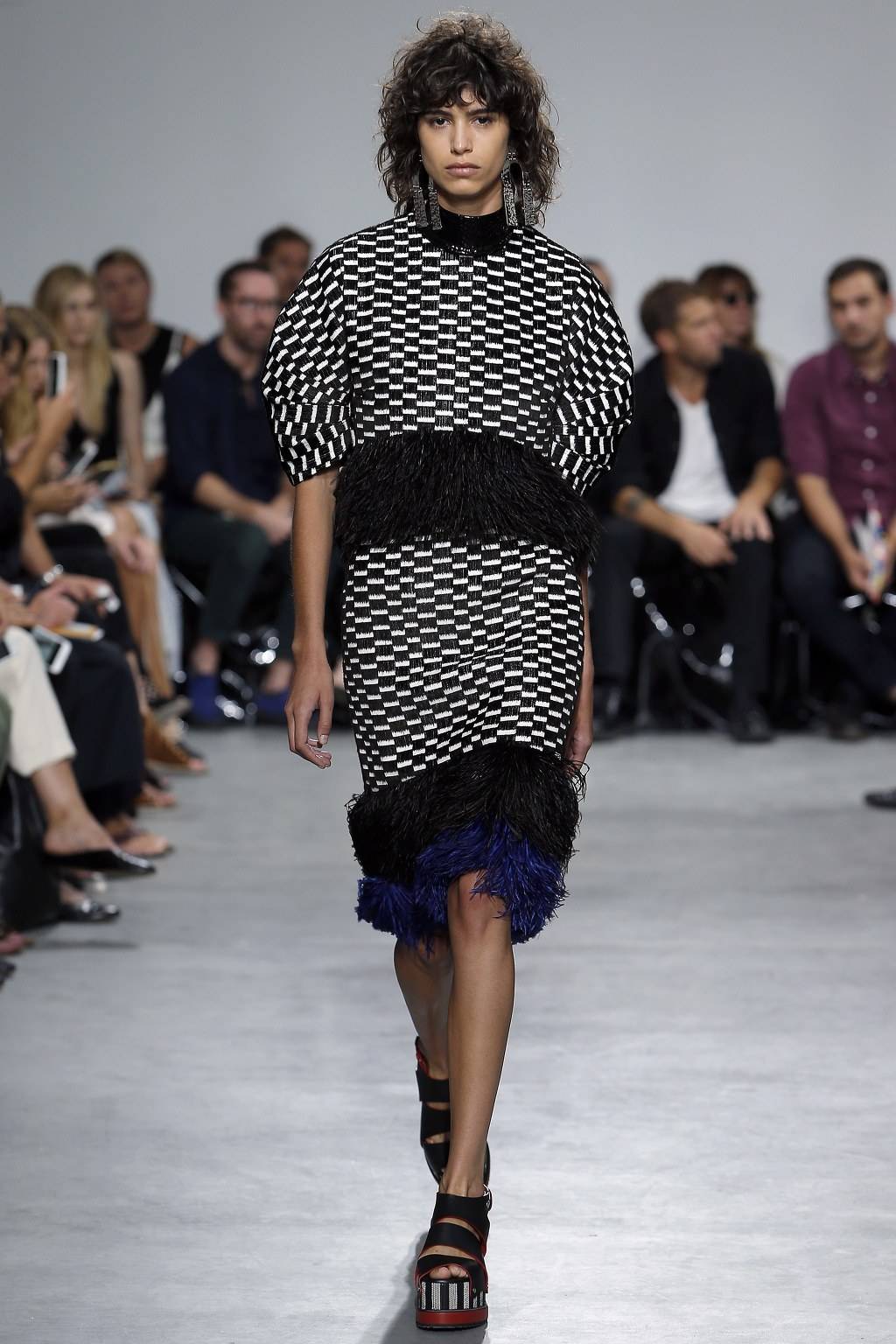  프로엔자 스쿨러 2017 S/S 컬렉션 | 인스티즈