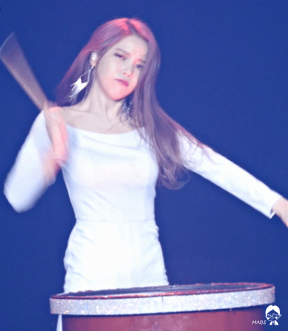 북치는 솔라 | 인스티즈