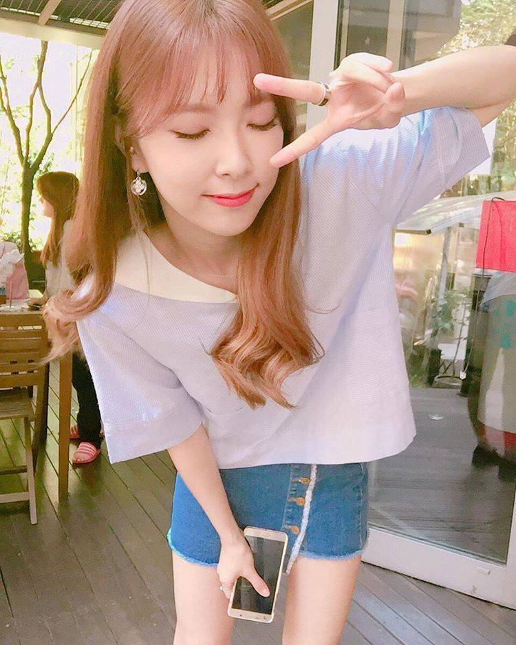 흔치 않은 고급시계 하는 여자아이돌 | 인스티즈