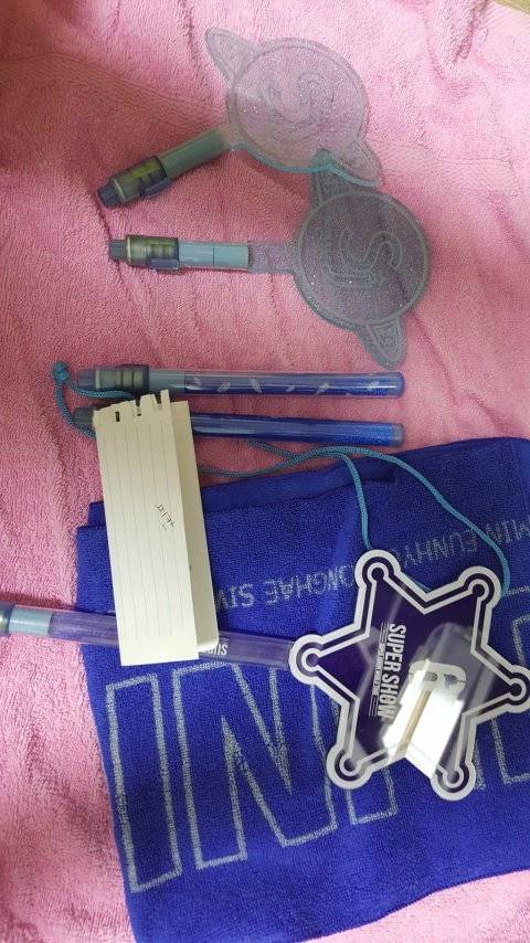 우리집에 팬덤 4개 있음 개피곤해 + 사진 추 추가 | 인스티즈