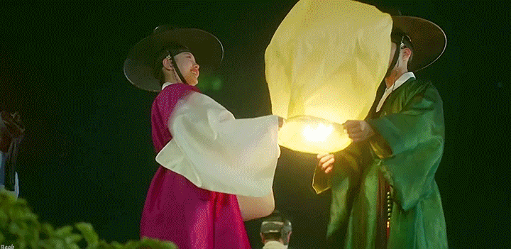 구르미그린달빛 조선 게이 로맨틱 풍등데이트.gif | 인스티즈
