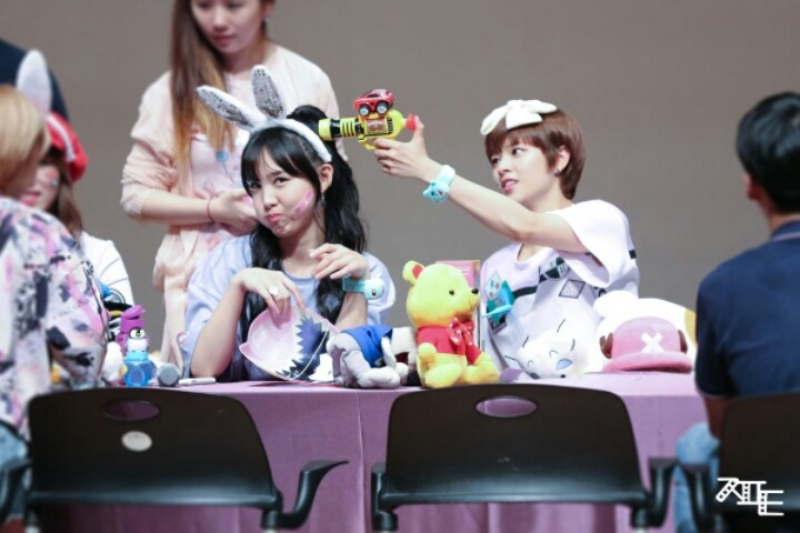 [트와이스] 팬심이 깊어질수록 괴롭히고 울리고 싶은 아이돌 | 인스티즈