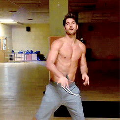 봉 돌리는 남자.gif | 인스티즈