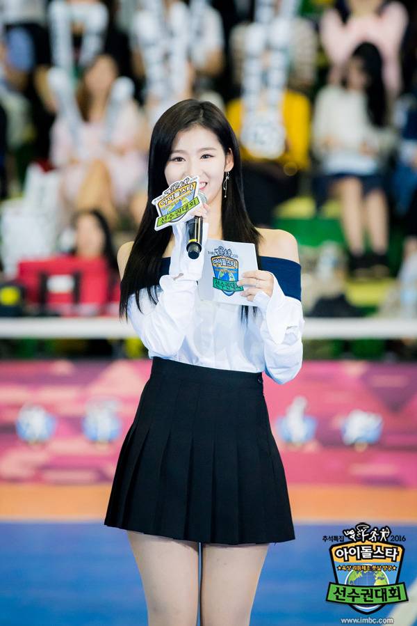 [트와이스] 사나 mc 뉴짤 jpg | 인스티즈