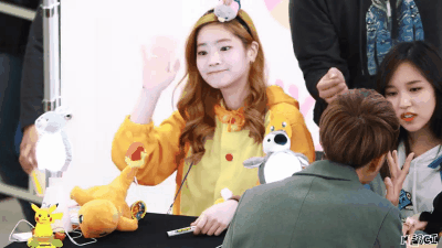 [트와이스] 떨어진 파이리를 줍는 다현이(폭주하는 둡ㅋㅋ) | 인스티즈