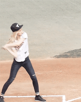 사나 왈 우리 이러다 (솔로로) 죽는거 아냐? | 인스티즈