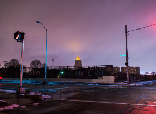 천천히 걸으면서 너를 추억한다 별처럼 아득하게 네가 내 머리위에 떠 있는 밤이다﻿﻿ | 인스티즈