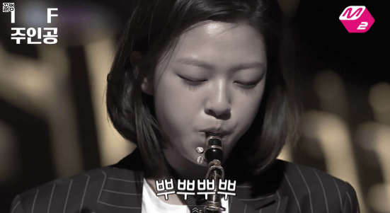 정연이 흑역사 따라하는 나연 | 인스티즈