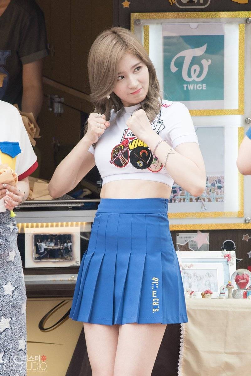 살찔 기미가 보이는 사나.jpg | 인스티즈