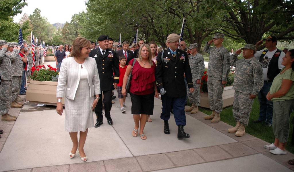 세계 최고의 명예 진정한 영웅에게 수여 되는 명예의 훈장 | 인스티즈