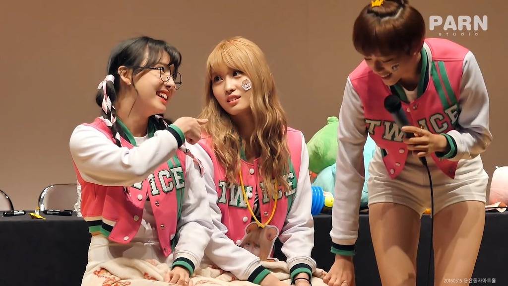 선생님 놀이하는 나연쓰 | 인스티즈