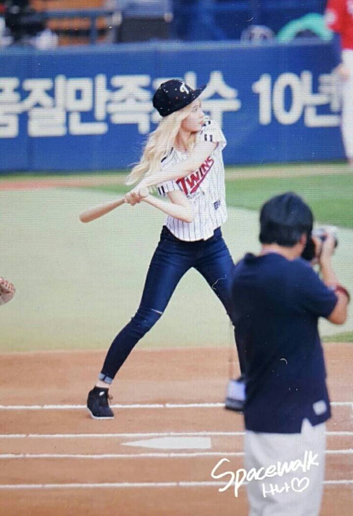 [트와이스] 시타하는 사나 타격 폼 | 인스티즈