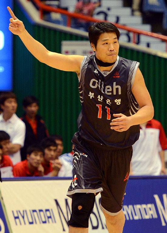 뭔가 어색한 서장훈 선수시절 | 인스티즈