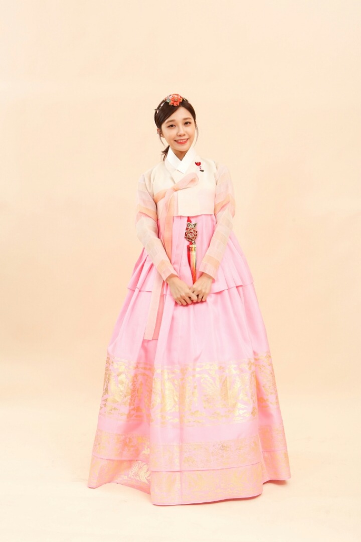 한복입은 핑순이들 전신샷.jpg | 인스티즈