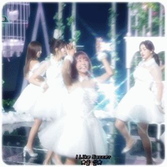 [아이돌] 161202 뮤뱅 라붐 - 겨울동화.gif | 인스티즈