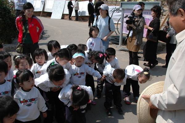 [노무현] 아이들을 예뻐하셨던 대통령 | 인스티즈