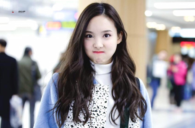 몸푸는 나연이 | 인스티즈