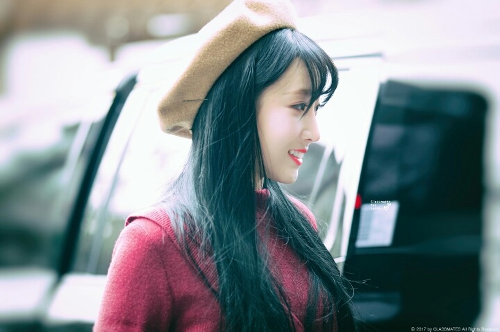 흑발이 너무 이쁜 러블리즈 지애 | 인스티즈