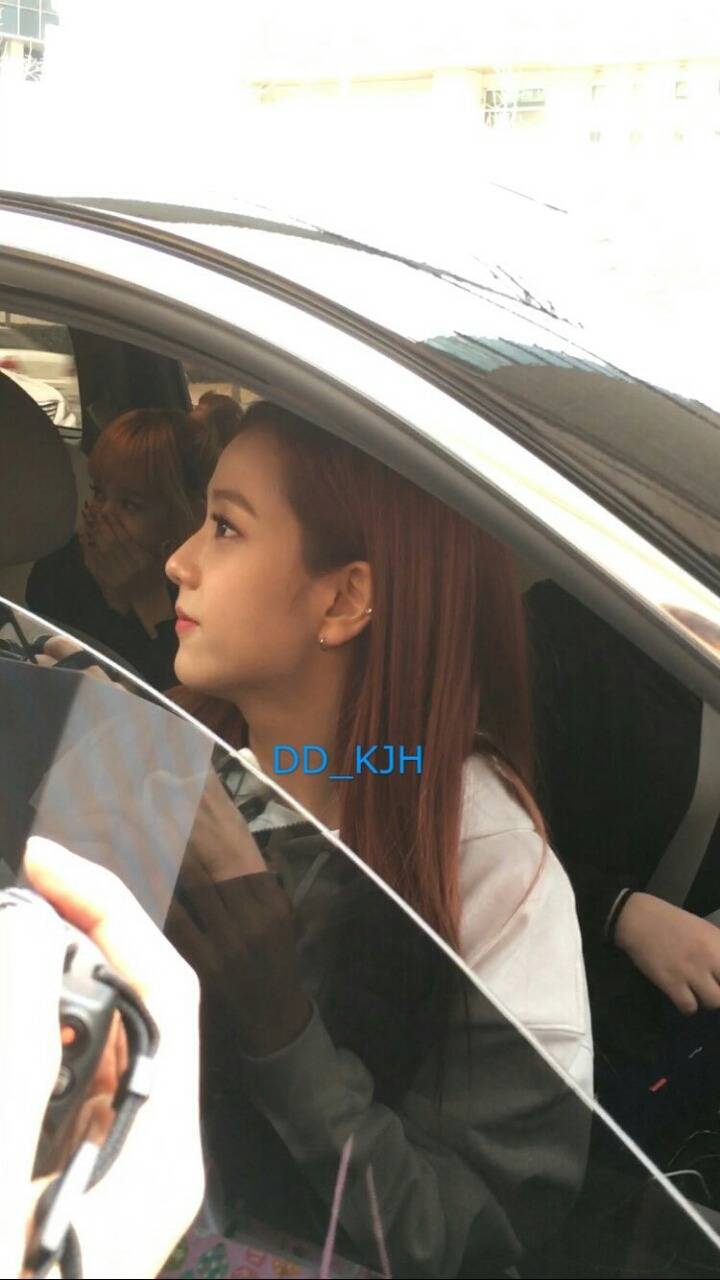 오늘자 블랙핑크 지수 퇴근길.gif + 직찍 | 인스티즈