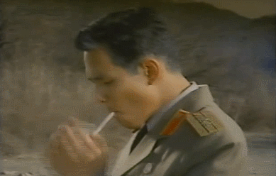 담배 빠는 이정재.gif | 인스티즈