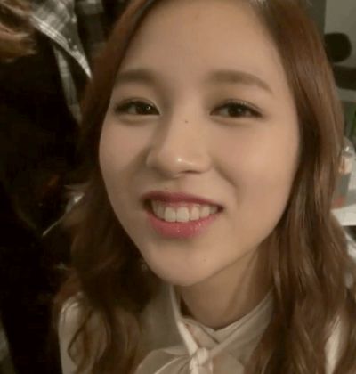 미나 언니~ 그래서~ 소곤소곤 말하는 챙 | 인스티즈