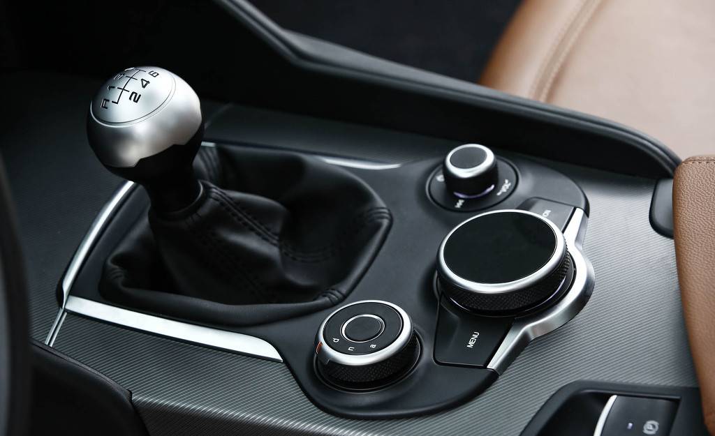 2017 알파로메오 줄리아 [데이터주의] | 인스티즈