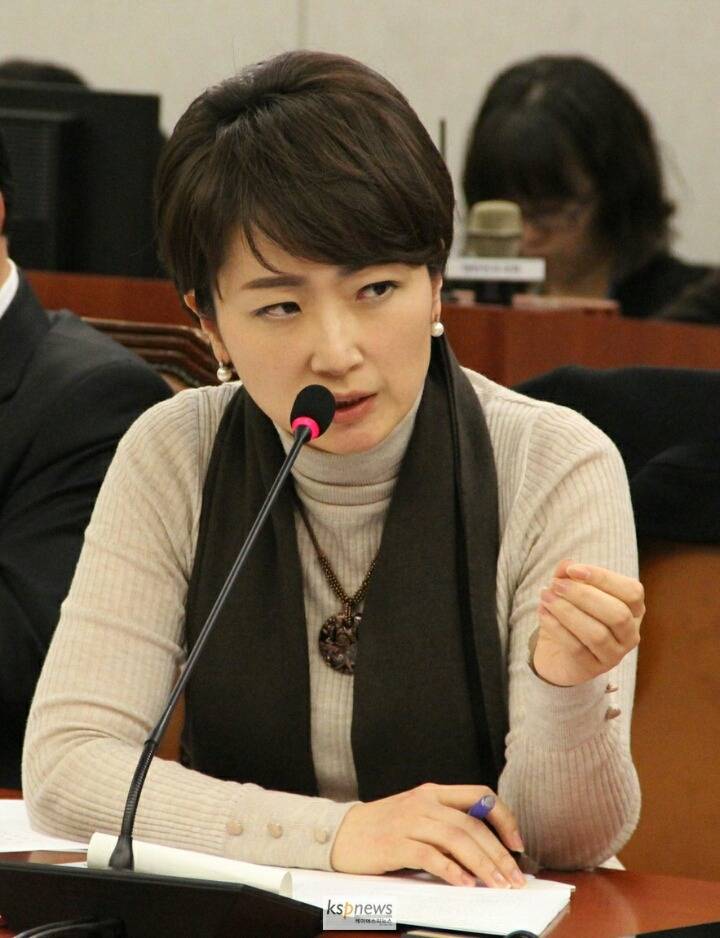 야당의 미녀 정치인 | 인스티즈