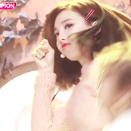 나연이 단발 사진 | 인스티즈