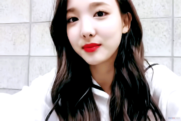 170212 상큼한 토끼 나연이 개인 브이앱 | 인스티즈