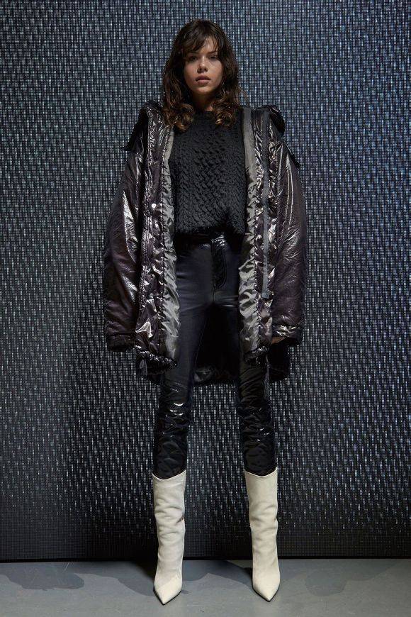 Yeezy 칸예웨스트 브랜드 2017 컬렉션.jpg | 인스티즈