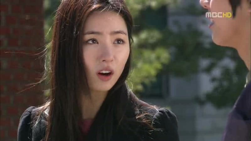 [지붕킥] 캠퍼스 데이트 하는 준혁과 세경 | 인스티즈