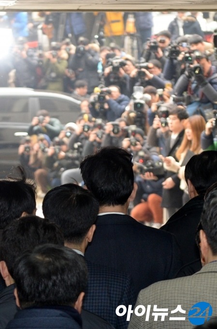 오늘자 이재용 삼성 부회장 | 인스티즈