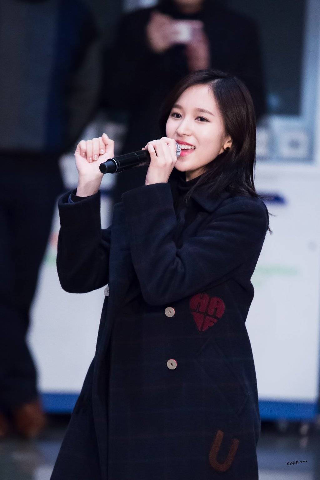 미나 언니~ 그래서~ 소곤소곤 말하는 챙 | 인스티즈