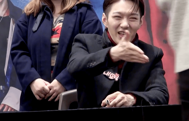 하이파이브,악수 거절 당하는 연예인들 | 인스티즈