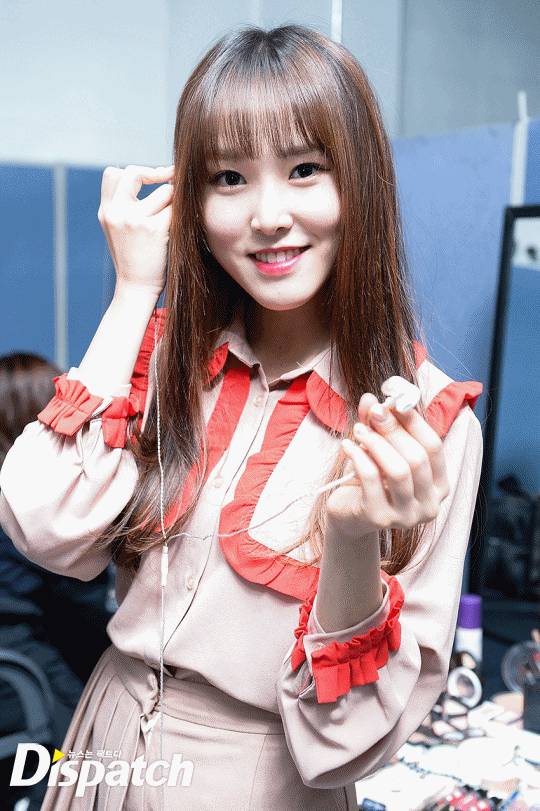 오늘자 디스패치 여자친구 | 인스티즈