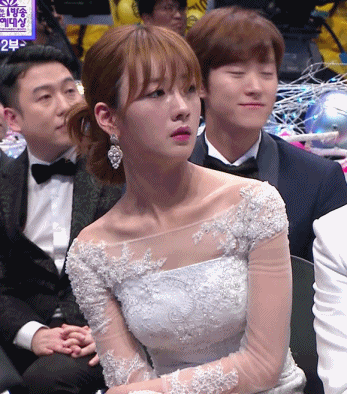 새벽에 보는 에이핑크 윤보미.jpgif | 인스티즈