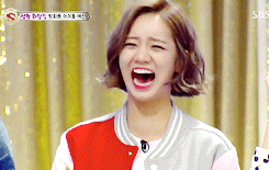 목구멍까지 보이게 웃는 혜리 | 인스티즈