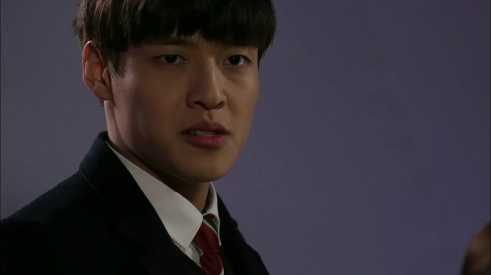 [엔젤아이즈] 눈이 안보이는 남지현을 이해하려고 눈을 가리고 다니는 강하늘.jpg | 인스티즈