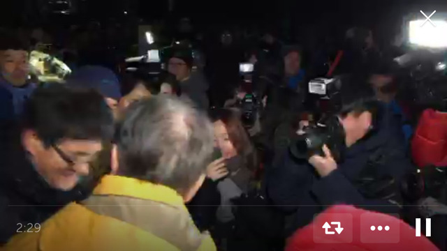 2017년 첫 등산 (현재 시각, 문재인) | 인스티즈