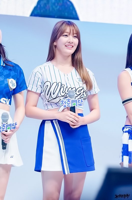 포카리 느낌 낭낭한 트와이스 의상 | 인스티즈