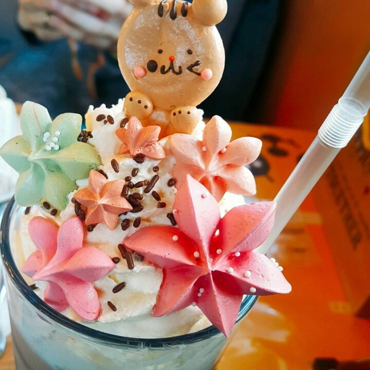 한 카페의 크리스마스 음료.jpg | 인스티즈