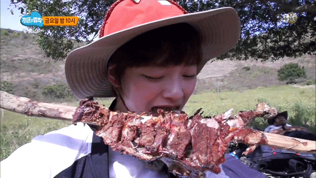 정글에서 먹방 찍는 트와이스 유정연 | 인스티즈