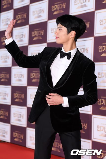 오늘자 박보검 | 인스티즈