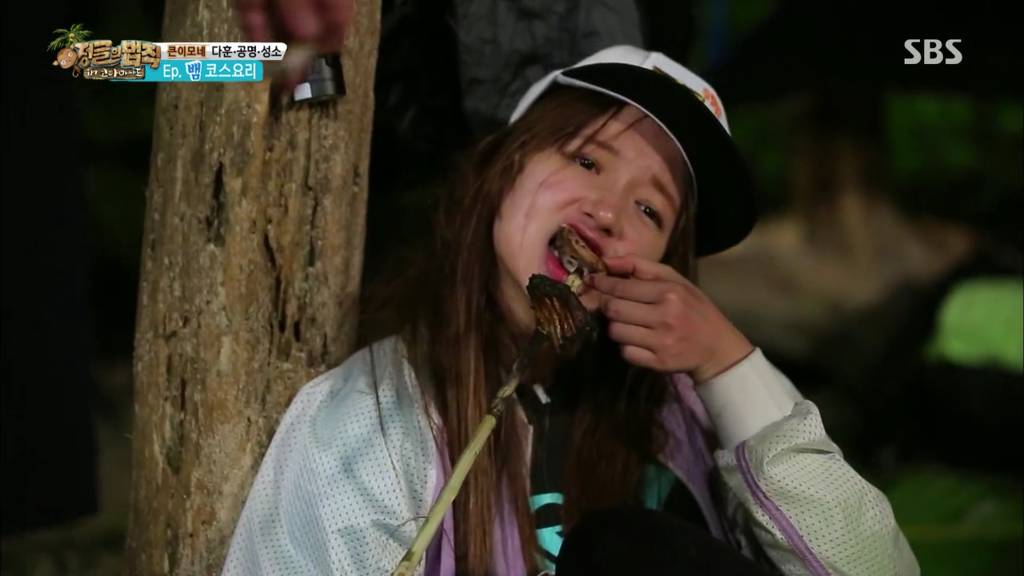 뱀 고기 먹는 우주소녀 성소.jpg | 인스티즈