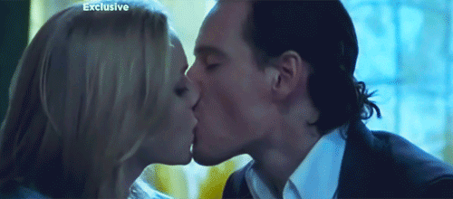 사실적인 프렌치키스를 보여주는 영화 속 장면들 | 인스티즈