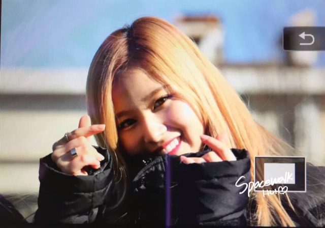 같은 장소 1년전 트와이스 사나와 1년후 사나 | 인스티즈