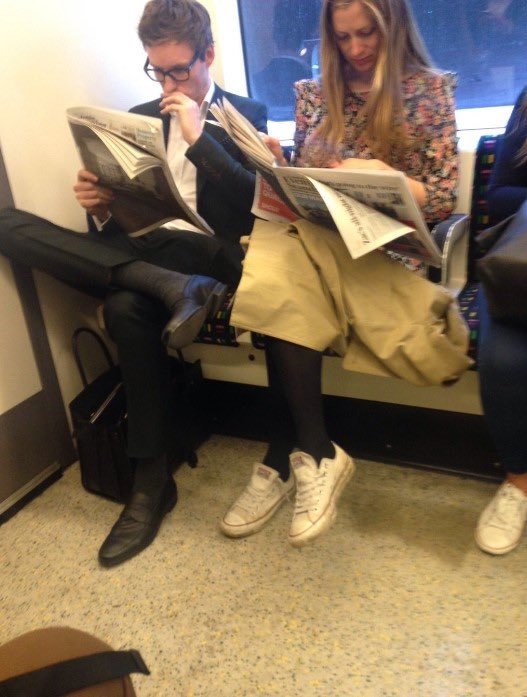 사람들이 자기를 못 알아보는 줄 알았던 어느 남자배우.twt | 인스티즈