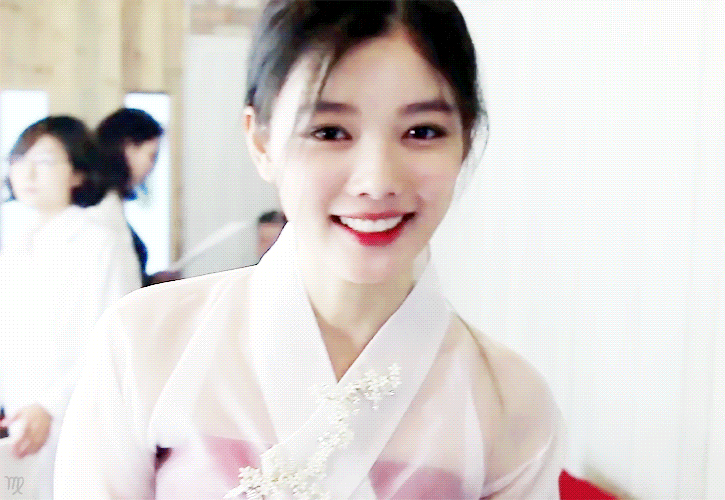 갈수록 넘사벽 여신으로 성장하는 김유정 | 인스티즈