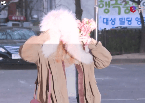 얼굴 파묻는걸 좋아하는 세정이.gif | 인스티즈