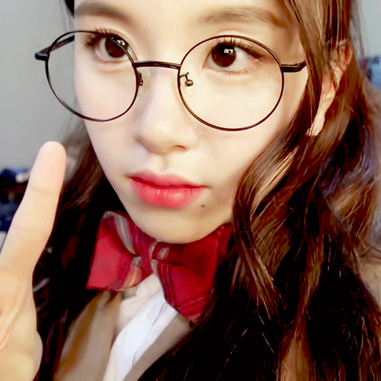 [트와이스] 안경이 잘어울리는 안경챙 | 인스티즈